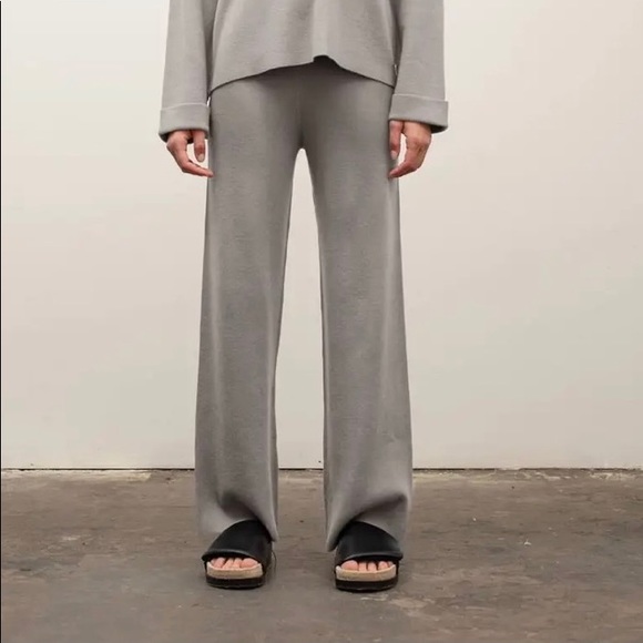 By the river lounge set in grey - Picture 3 of 4